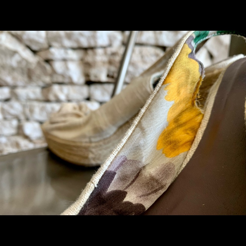 Sumner Wedges - Picture 3 of 3